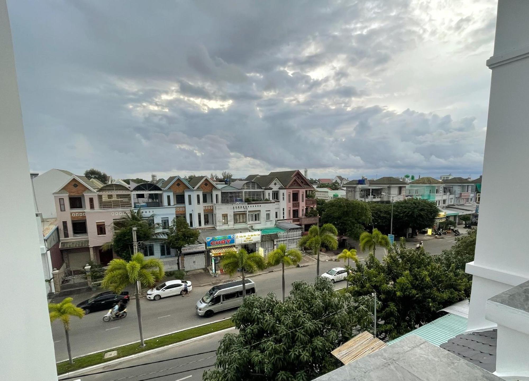 Nha Minh Homestay Ратьзя Екстер'єр фото